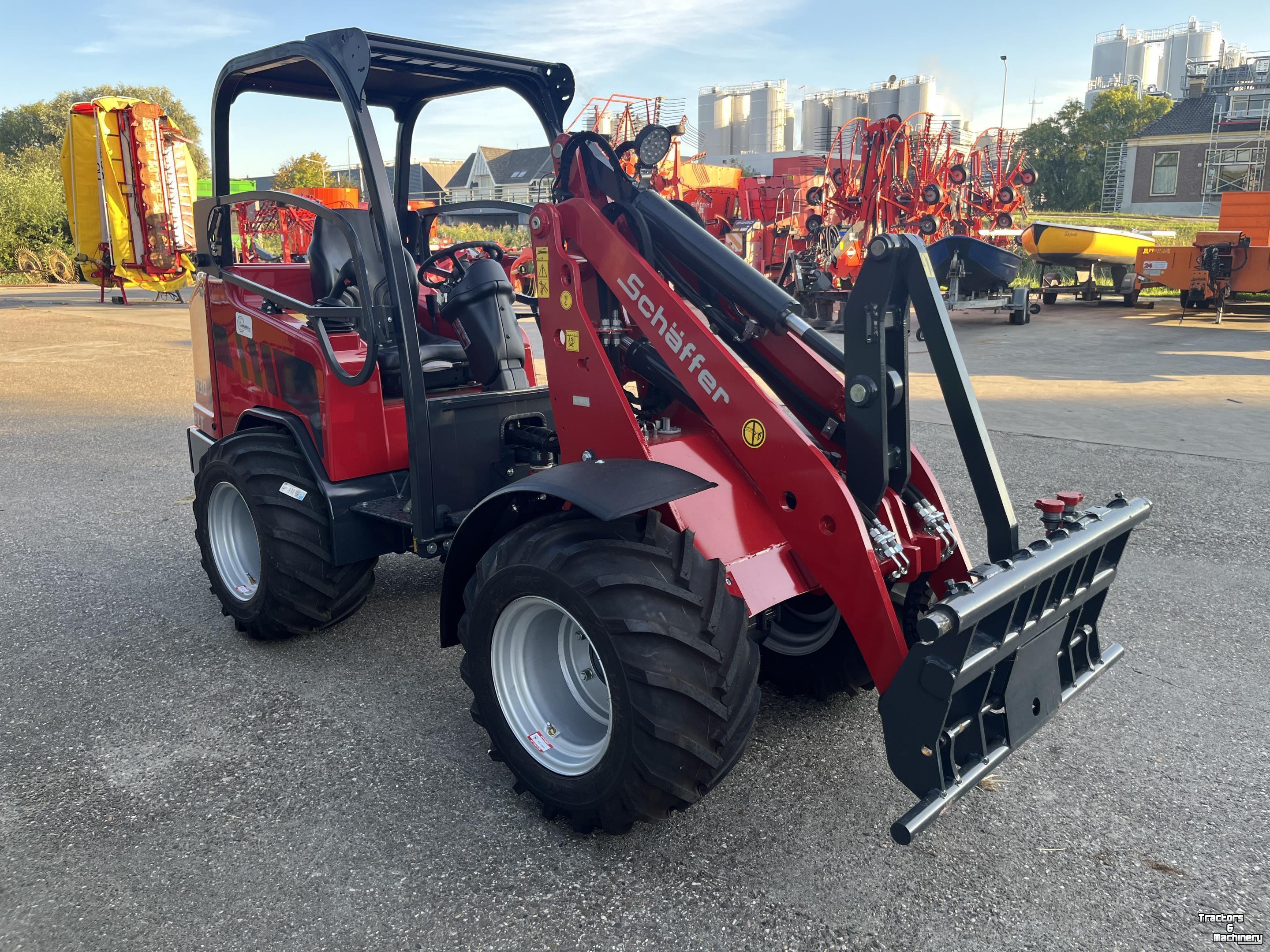 Chargeuse sur pneus  Schaffer 2630 slt