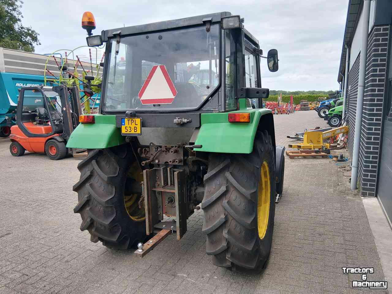 Tracteur John Deere 3100