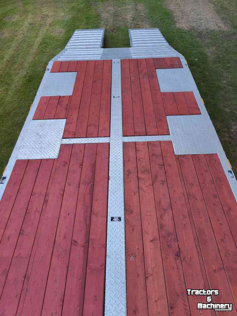Remorque porte-machines  Hummel Dieplader