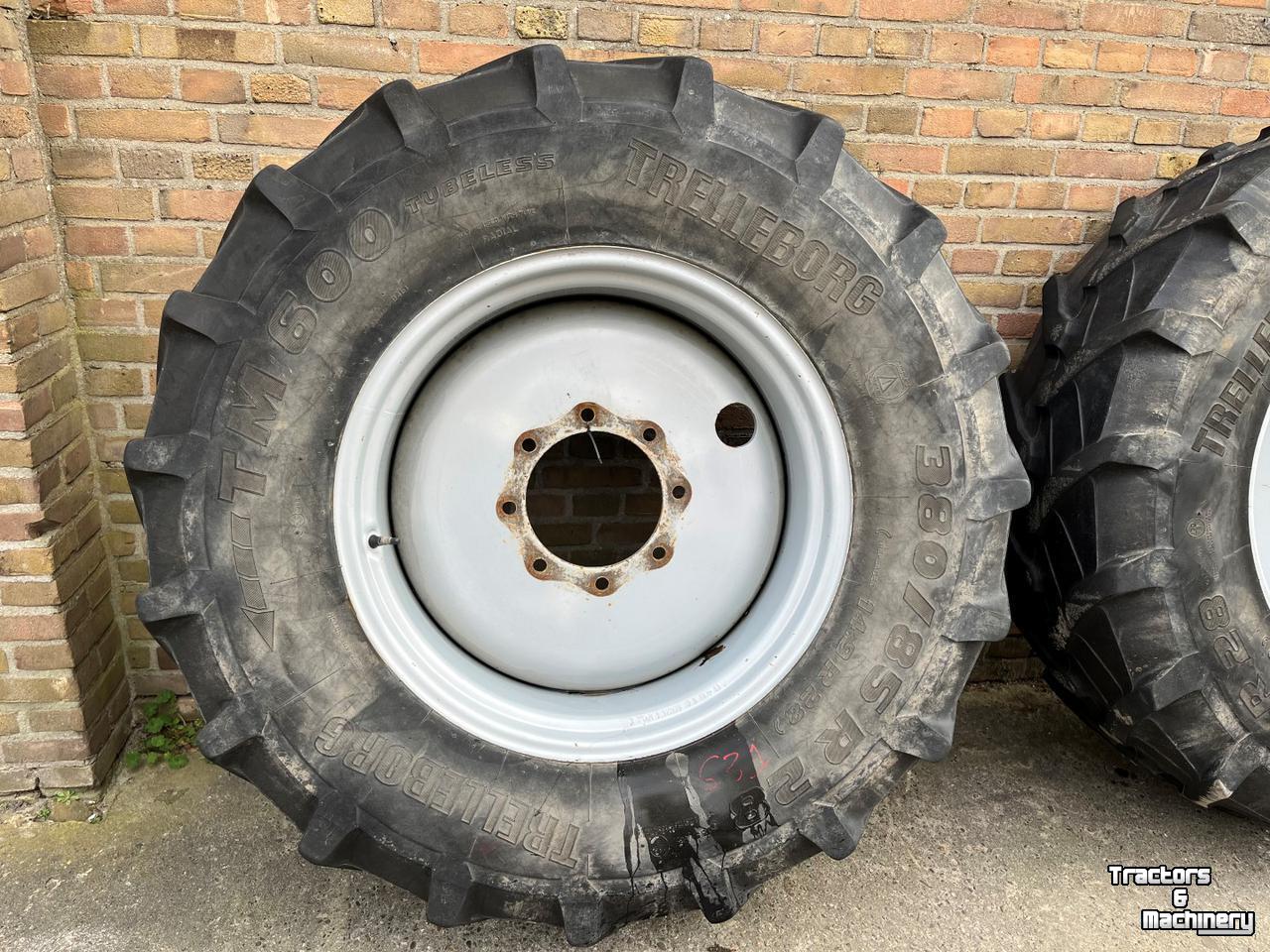 Roues, Pneus, Jantes, Barillets Jumelage Trelleborg TM 600 380/85R28