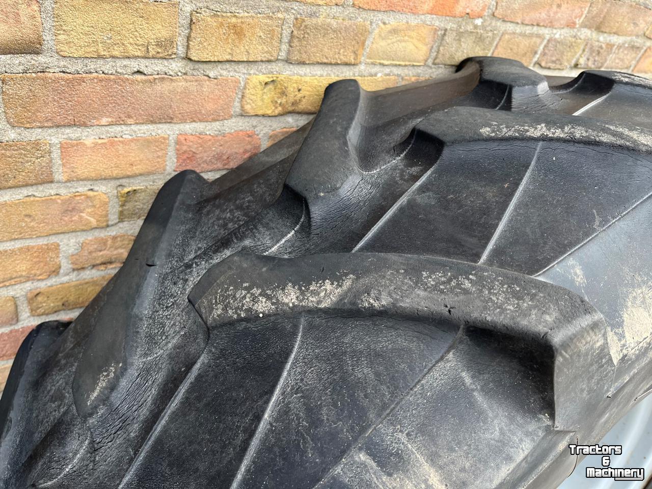 Roues, Pneus, Jantes, Barillets Jumelage Trelleborg TM 600 380/85R28