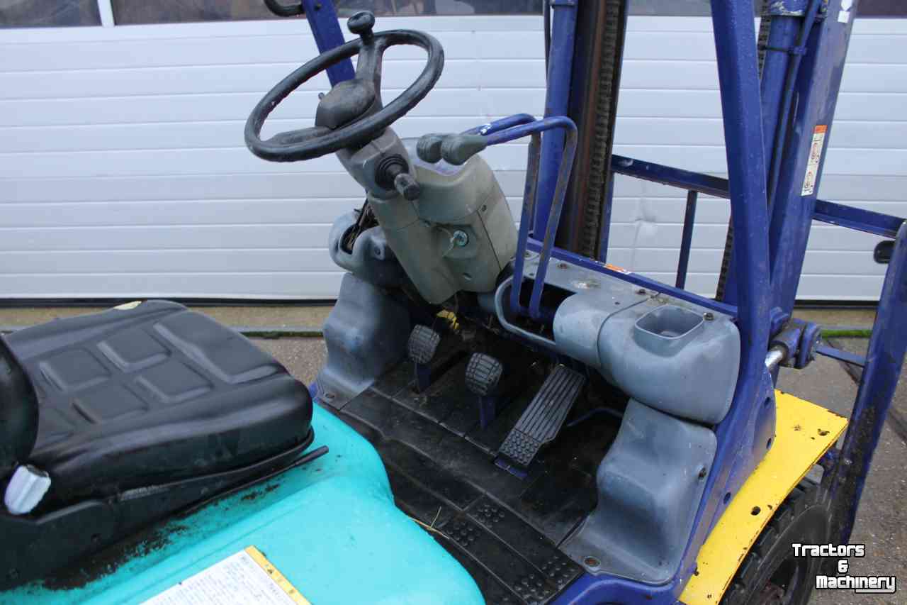 Chariot élévateur Komatsu FD20T-12 heftruck forklift gabelstapler diesel