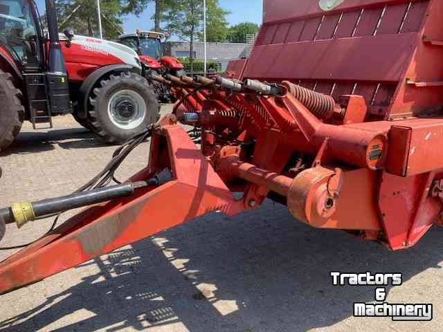 Autochargeuse Taarup 1030