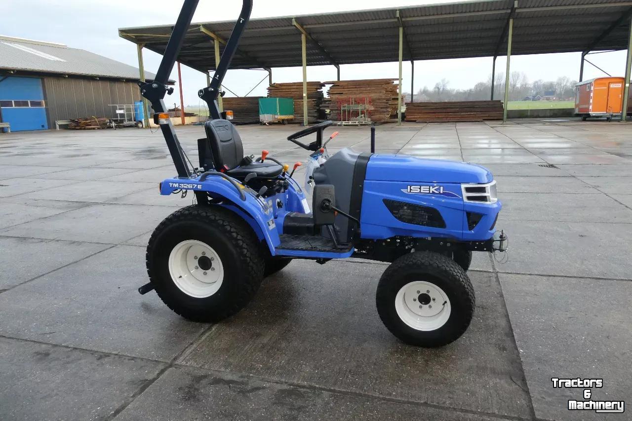 Tracteur Iseki TM3267E .