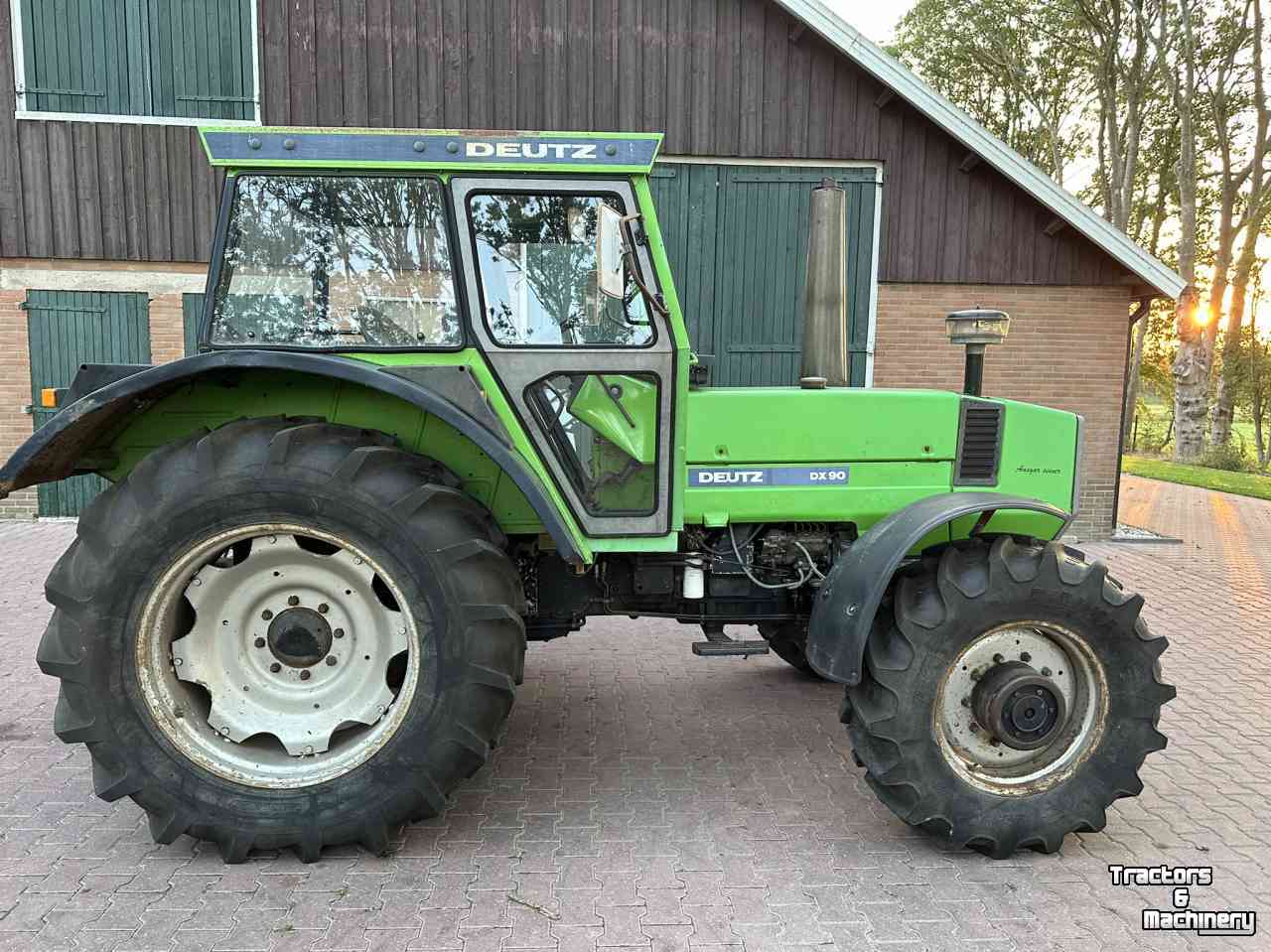 Tracteur Deutz-Fahr DX90
