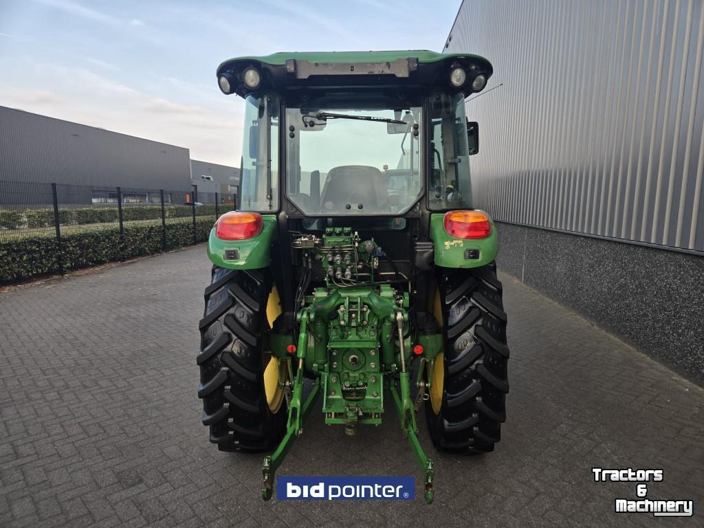 Tracteur John Deere 5100M
