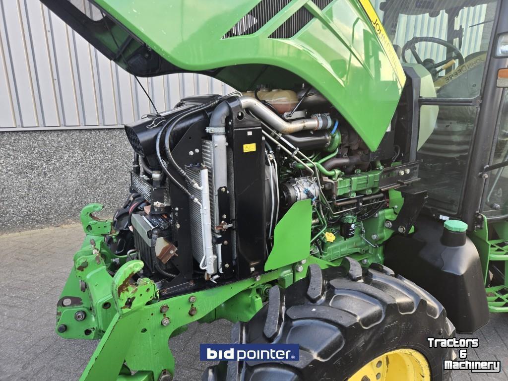 Tracteur John Deere 5100M
