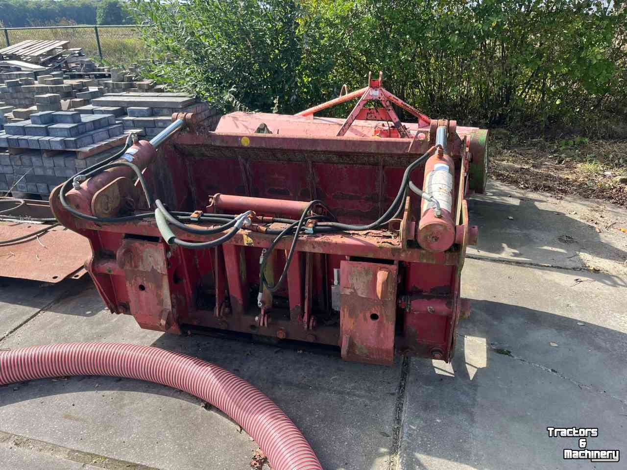 Coupe-blocs d'ensilage Strautmann Silozange 232