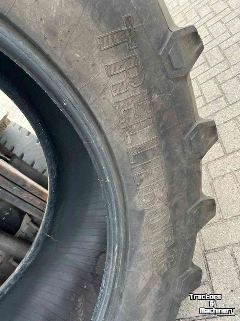 Roues, Pneus, Jantes, Barillets Jumelage Trelleborg 650/65R42 eenling gebruikt