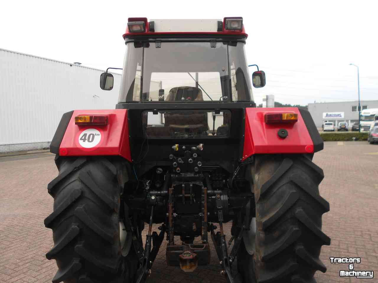 Tracteur Case-IH 1056 xla