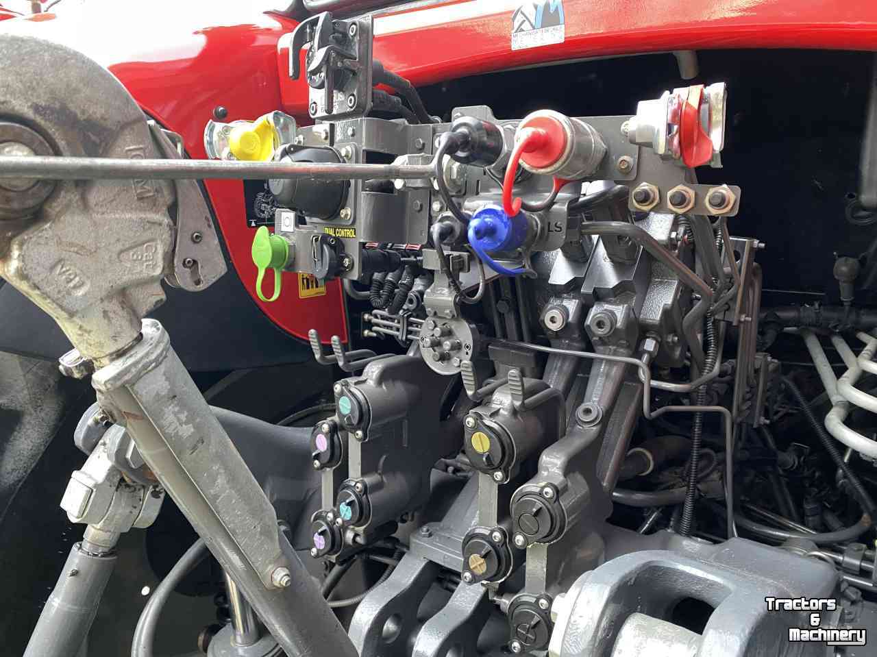 Tracteurs Massey Ferguson 7718S Efficiënt Dyna- VT Stage 5