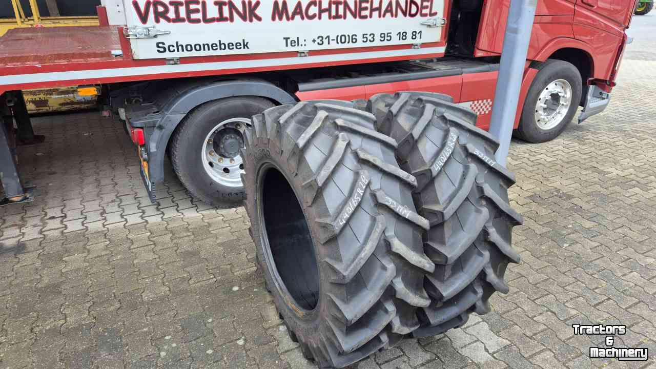 Roues, Pneus, Jantes, Barillets Jumelage Trelleborg 440/65R28 TM800