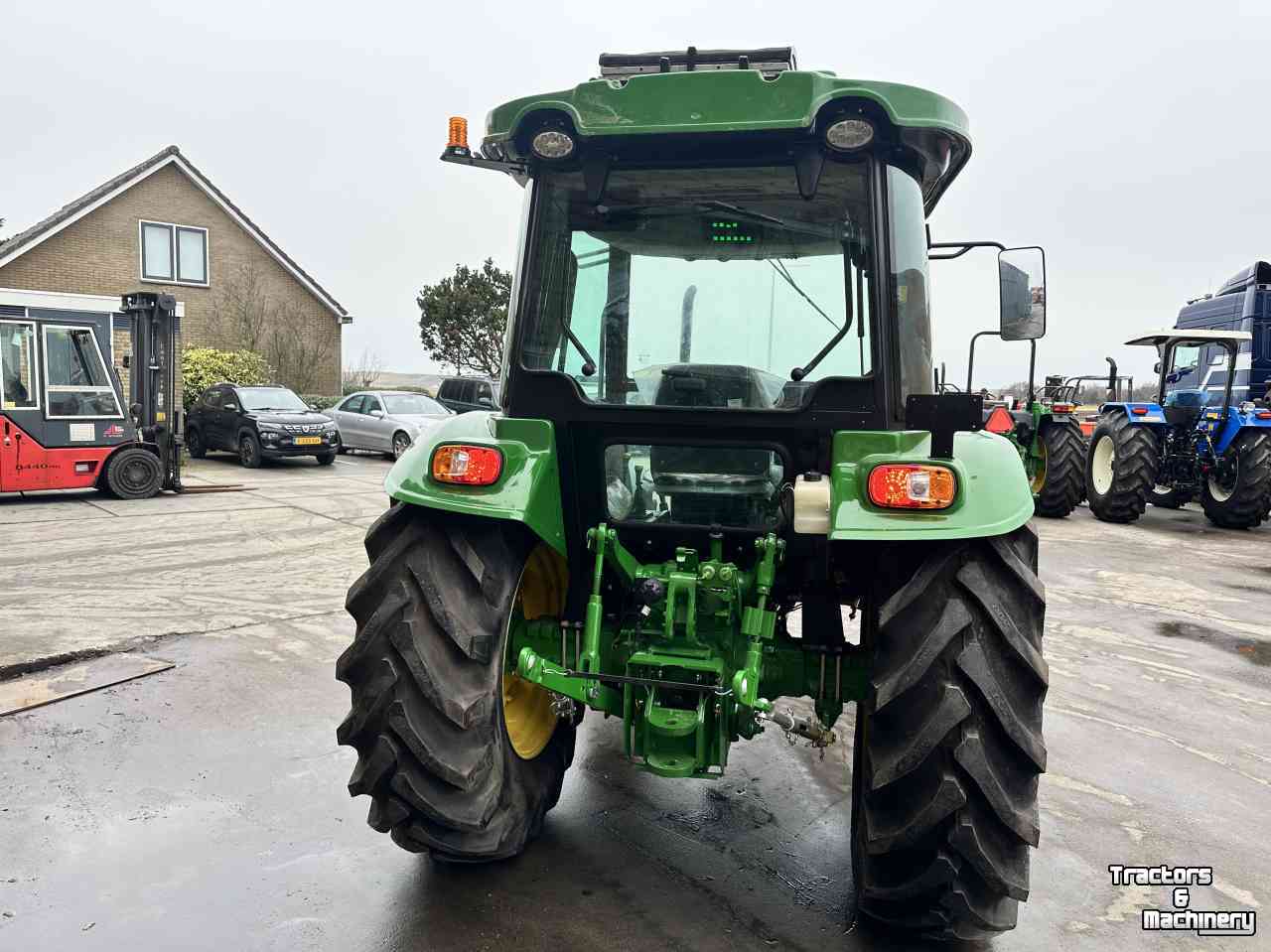 Tracteur John Deere 5075E