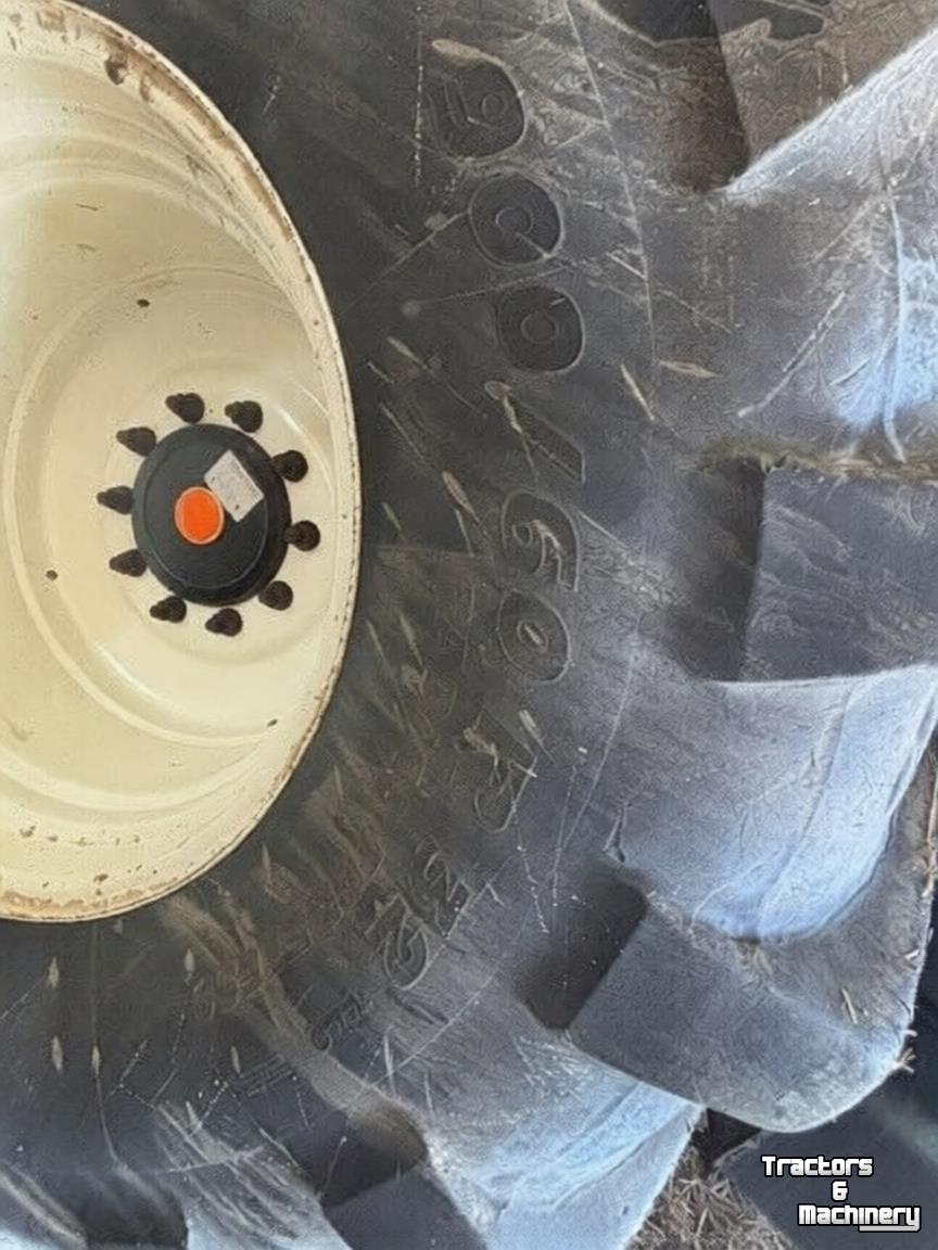 Ensileuse automotrice New Holland CX 8090 SL