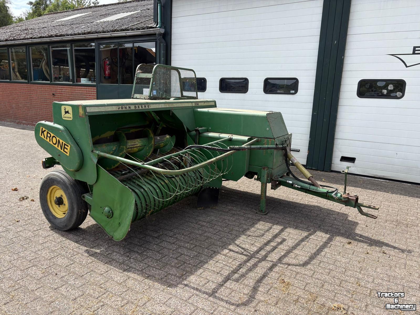 Presses John Deere 332 balenpers