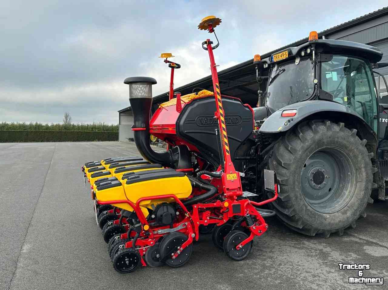 Semoir monograine Väderstad Tempo V 6 Precisie-Zaaimachine