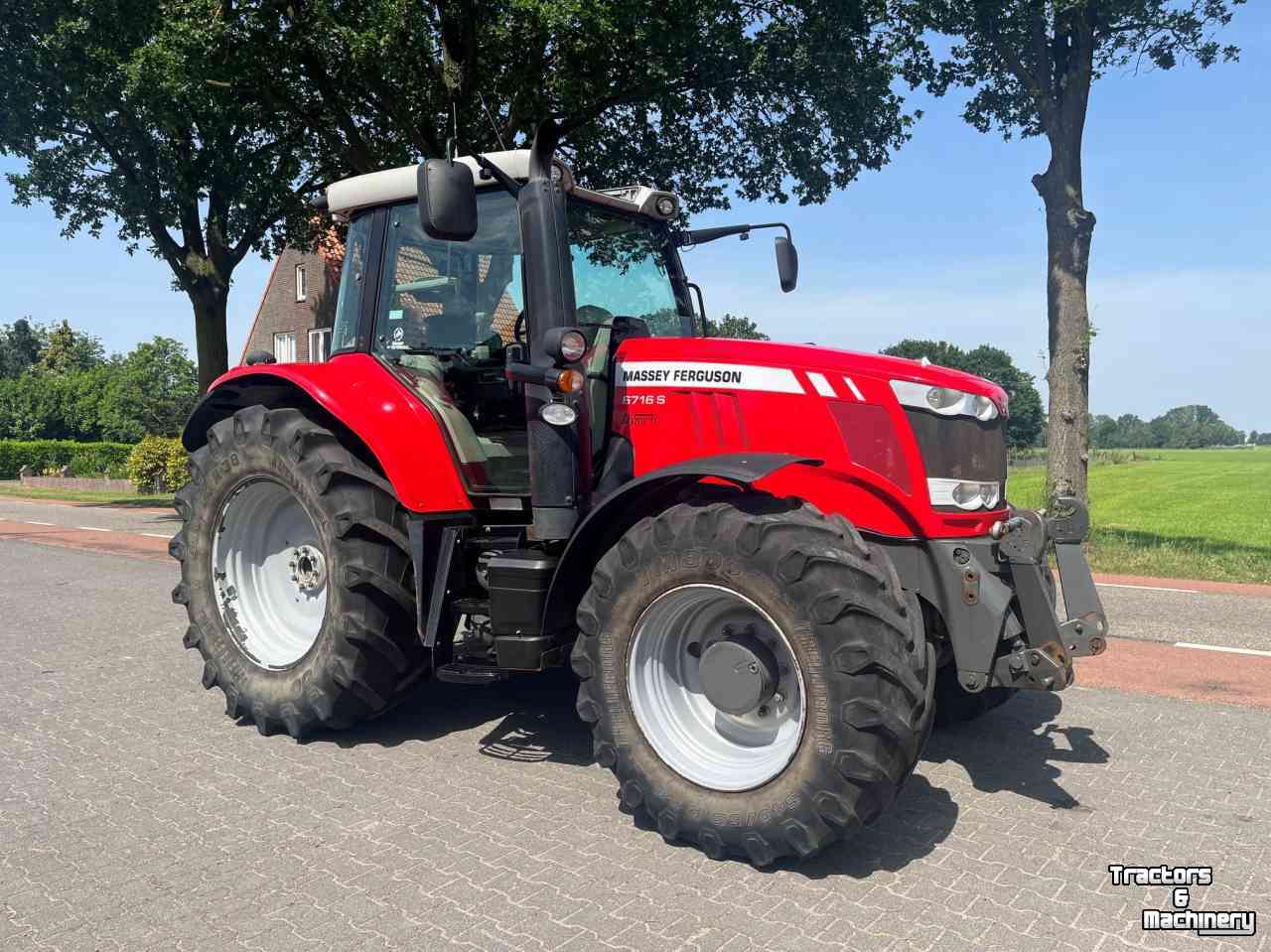 Tracteur Massey Ferguson 6716S Dyna6