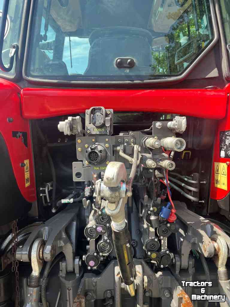 Tracteur Massey Ferguson 6716S Dyna6