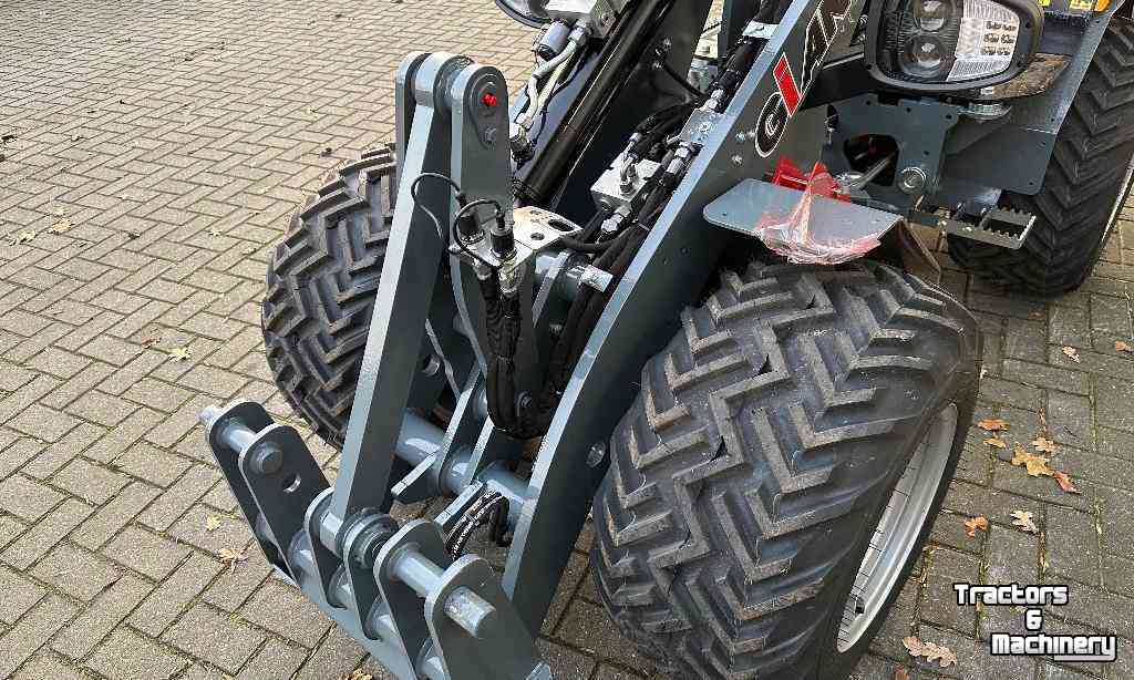 Chargeuse sur pneus Giant G2200E X-tra Kniklader Nieuw
