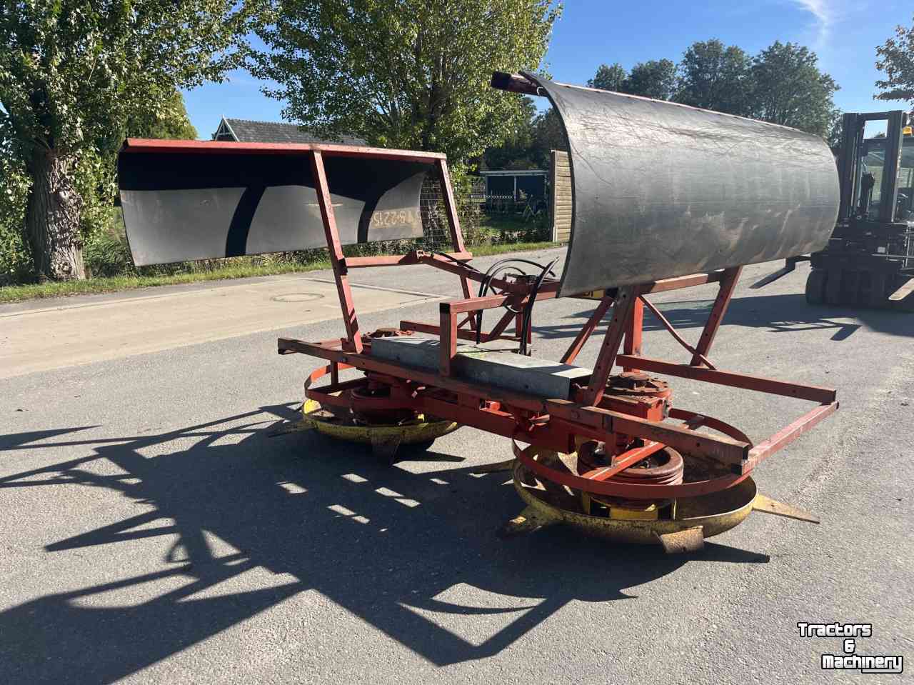 Eparpilleur de fourrage Rogedi Dubbel