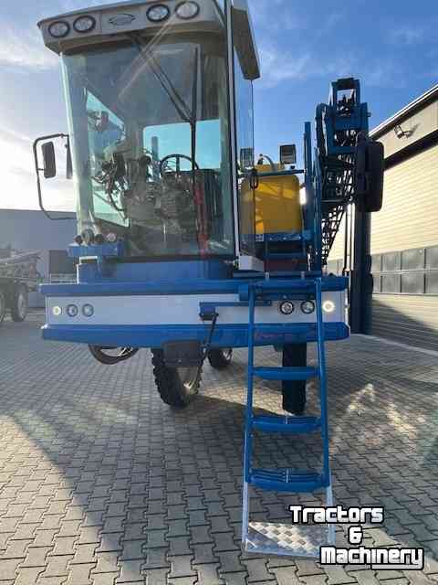 Pulvérisateur automotrice Delvano STN 11 zelfrijdende spuit Delvano
