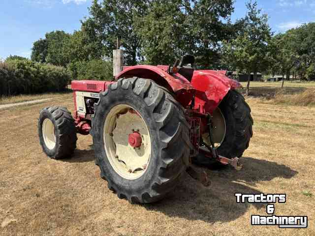 Tracteur Case-IH 1246