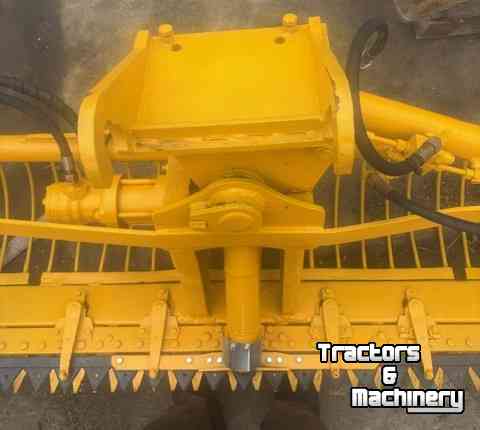 Benne de fauche Herder MXLT 430 maaikorf met hydraulische kantelcilinder
