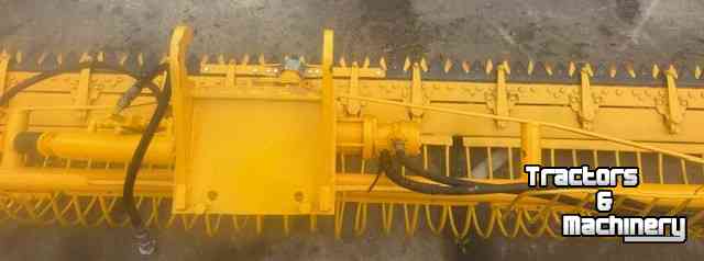 Benne de fauche Herder MXLT 430 maaikorf met hydraulische kantelcilinder