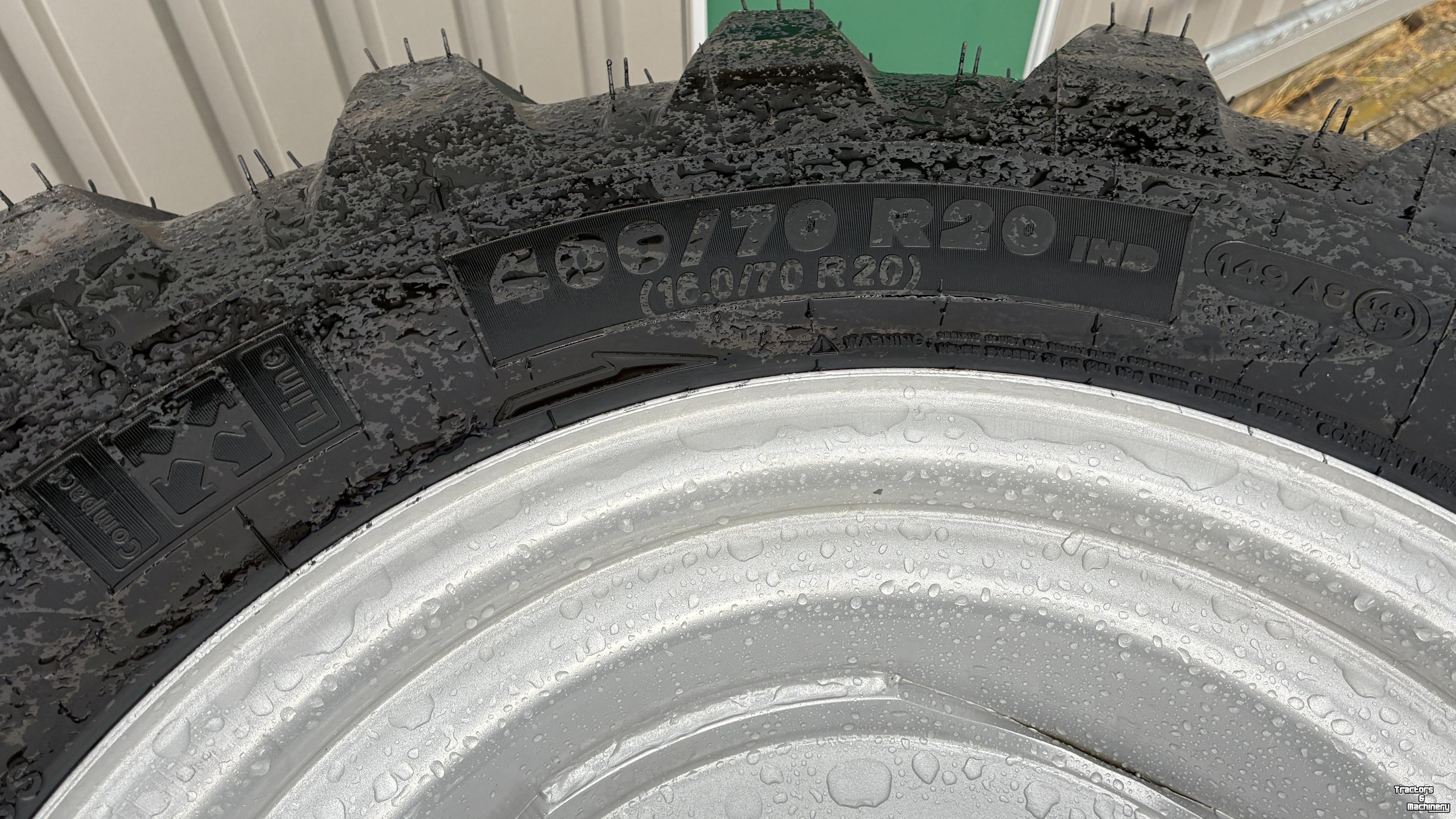 Roues, Pneus, Jantes, Barillets Jumelage  Michelin 400/70R20 XMCL op 8 gats velg NIEUW
