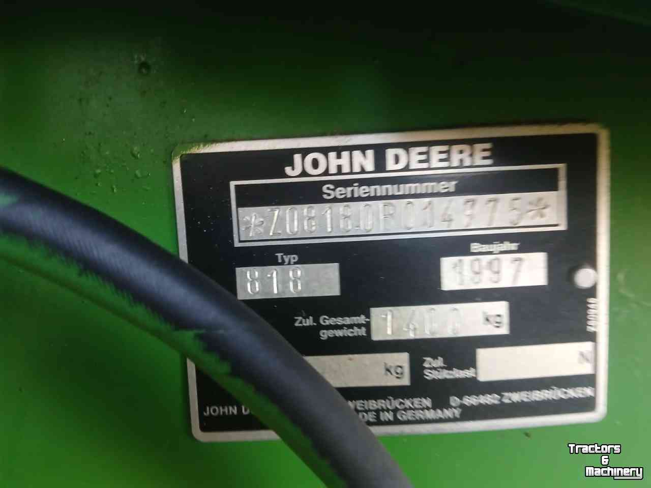 Moissonneuse batteuse John Deere 2066