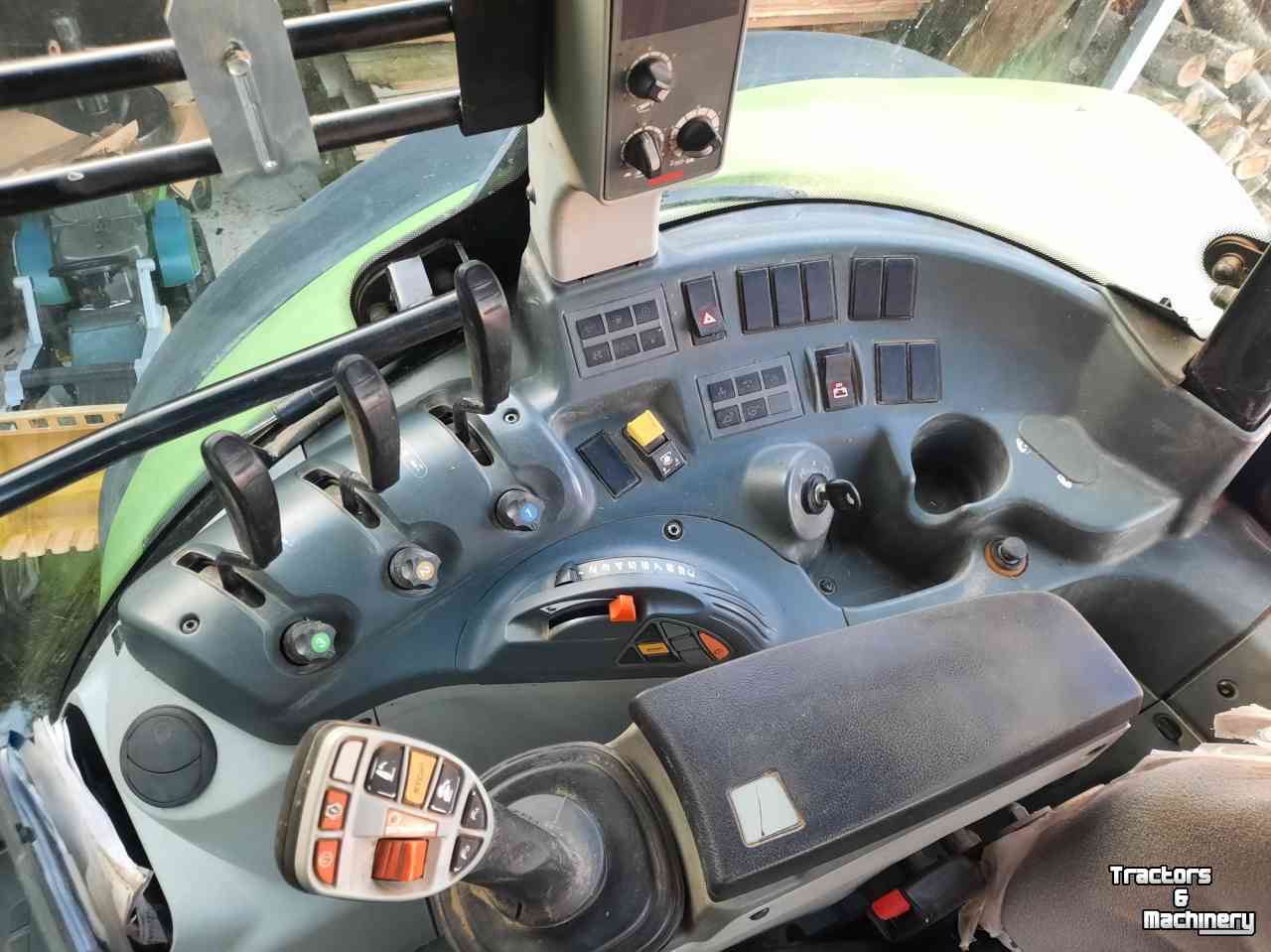 Tracteurs Claas Arion 450