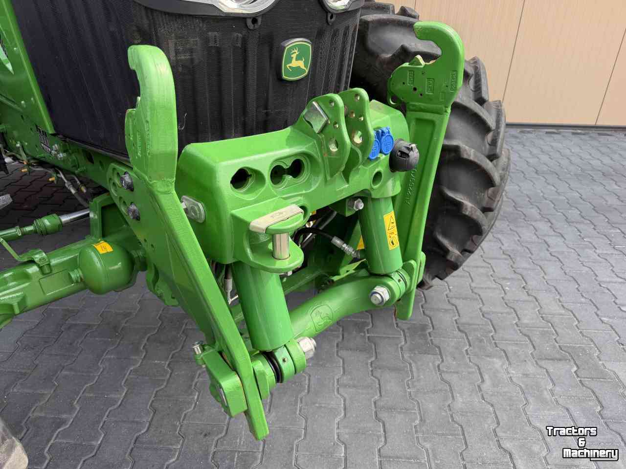 Tracteur John Deere 6120M