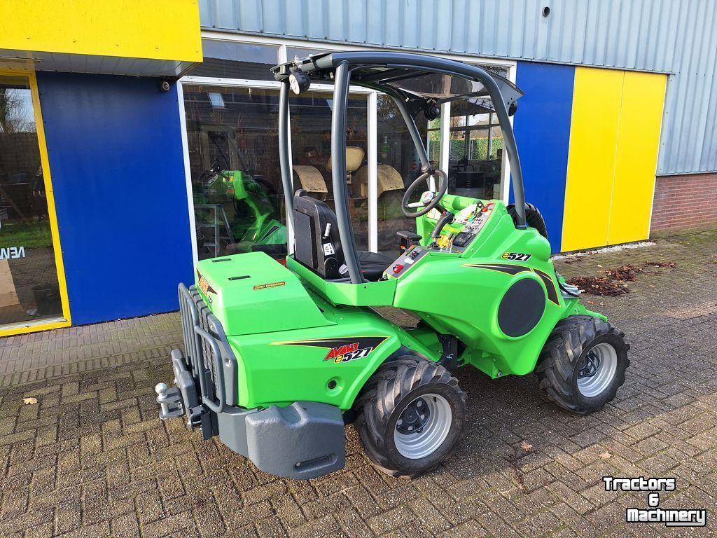 Chargeuse sur pneus Avant E527 TDL elektrische minilader