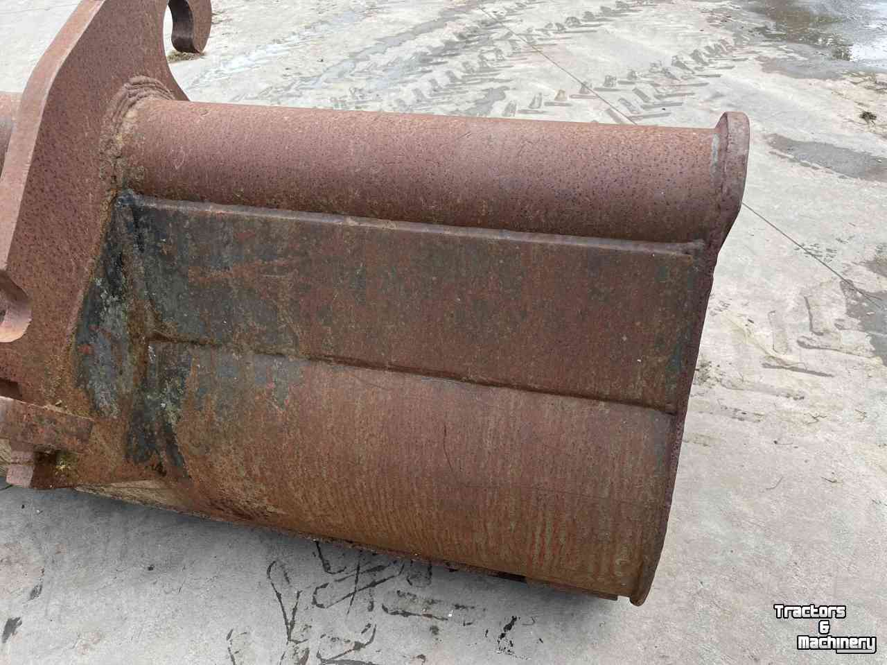 Godets  Graafbak Kraanbak Dieplepel Schepbak