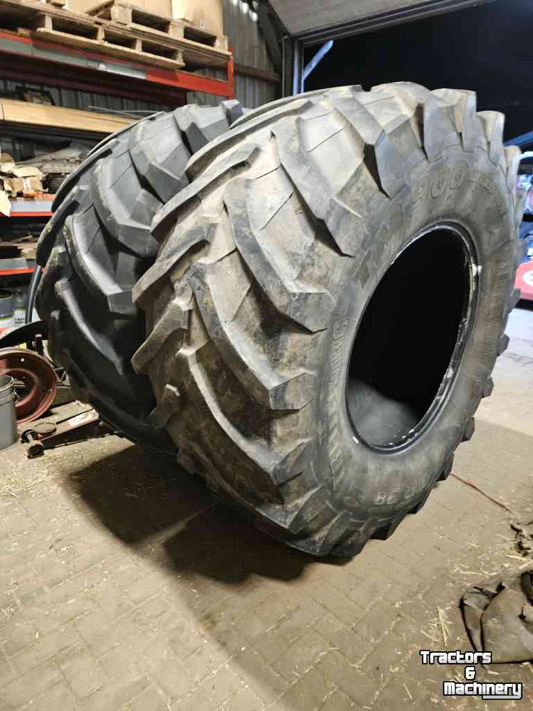 Roues, Pneus, Jantes, Barillets Jumelage Trelleborg 800/70R38 TM900