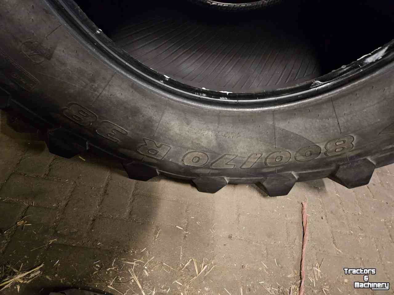 Roues, Pneus, Jantes, Barillets Jumelage Trelleborg 800/70R38 TM900