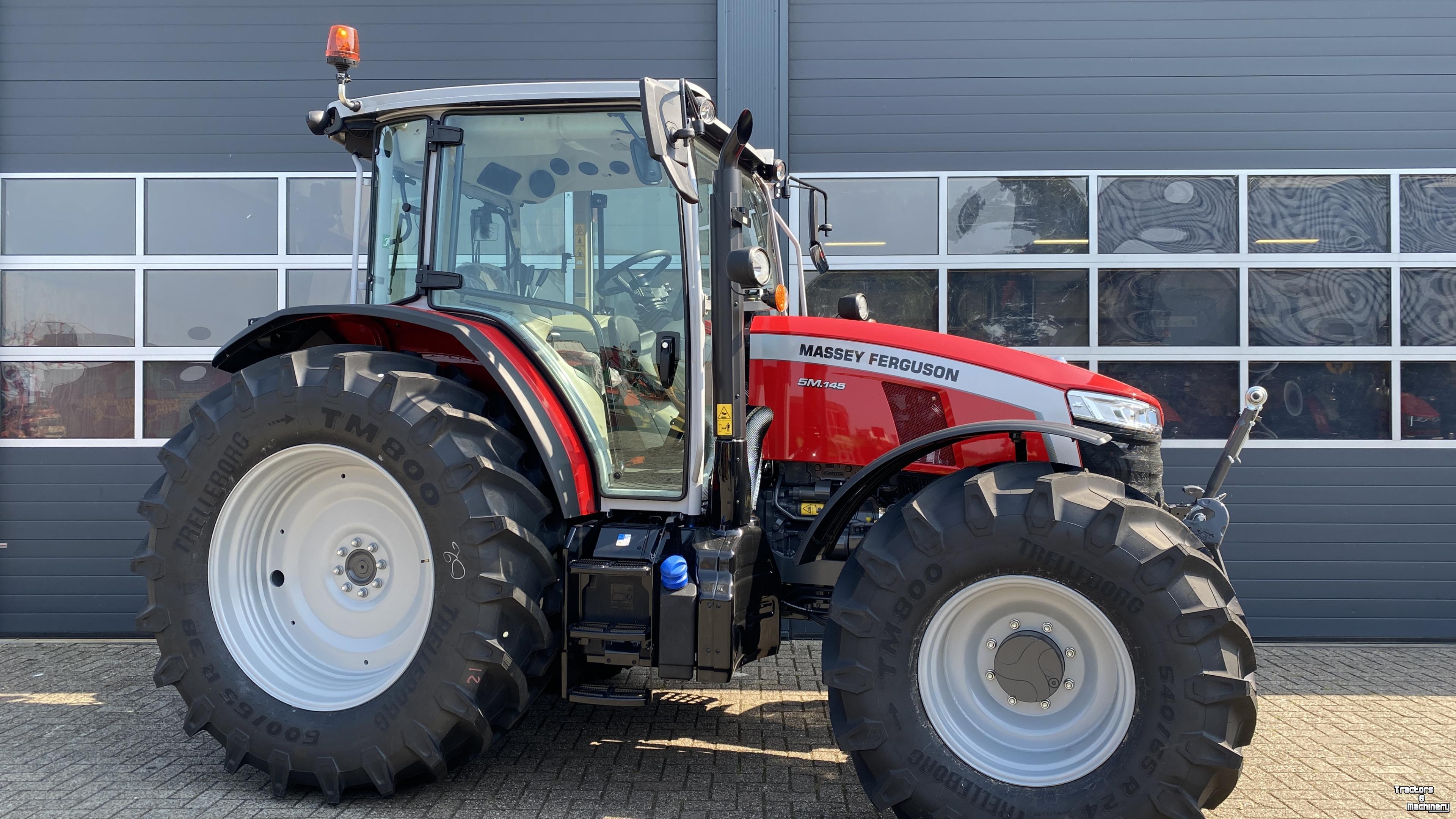 Tracteur Massey Ferguson 5M.145 Dyna4