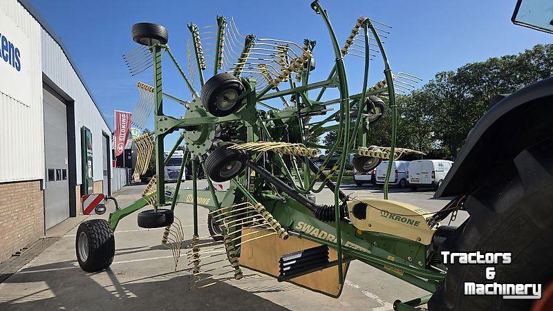 Andaineur Krone Swadro TC 880, 60 ha gebruikt