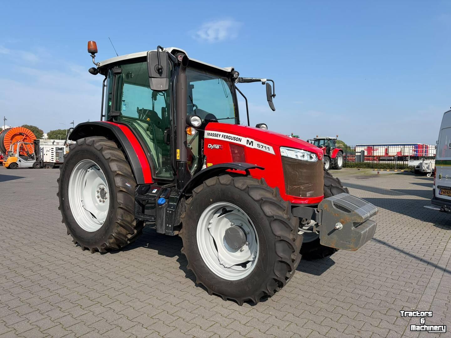 Tracteur Massey Ferguson 5711M