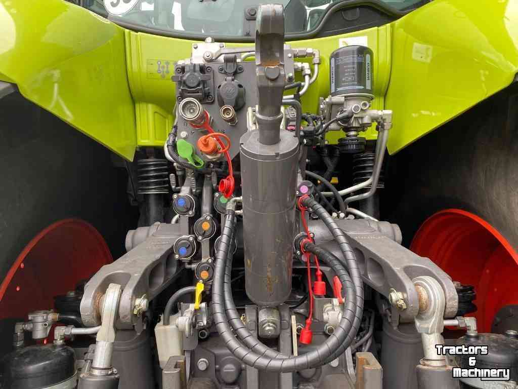Tracteur Claas AXION 830 CMATIC