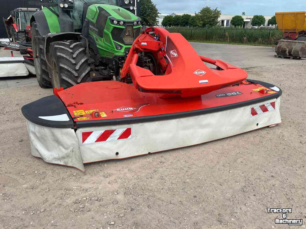 Faucheuse Kuhn GMD 10030 en GMD 3525 F-FF