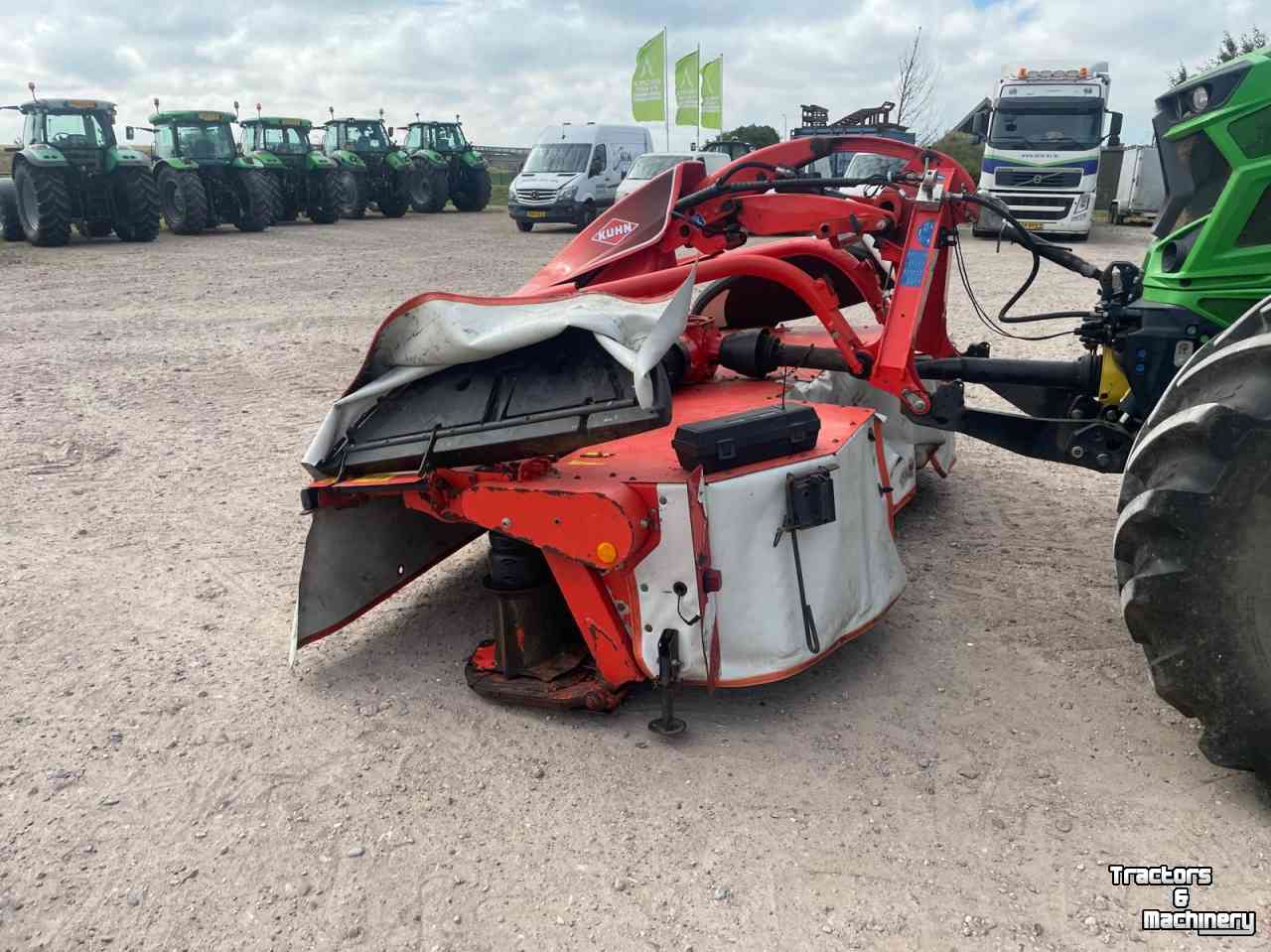 Faucheuse Kuhn GMD 10030 en GMD 3525 F-FF