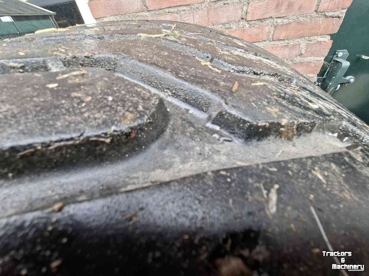 Roues, Pneus, Jantes, Barillets Jumelage Vredestein Vredestein 650/50R22.5 banden op velg. Dumper/kieper/ladewagen.