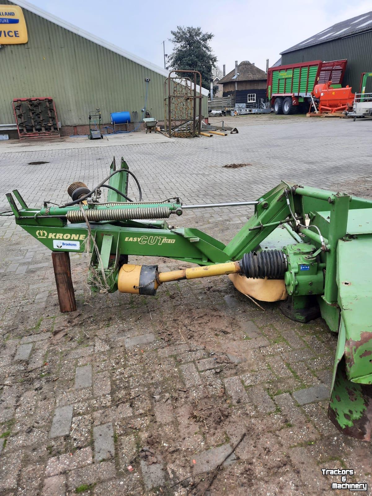 Faucheuse Krone EC320V