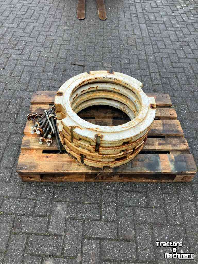 Autres tracteurs et accessoires Valtra wielgewichten