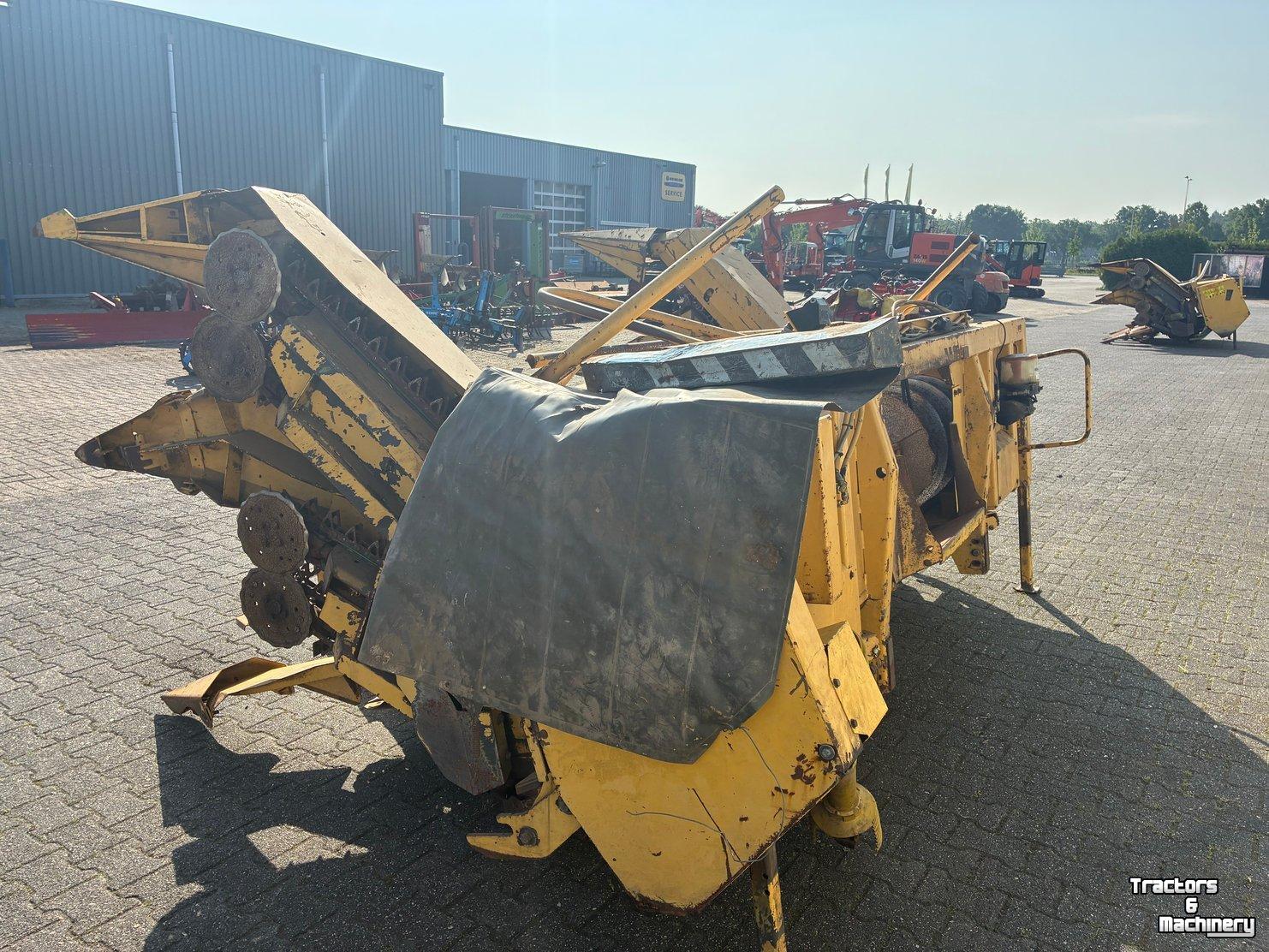 Maisbec New Holland New Holland 300N8 Maisbek