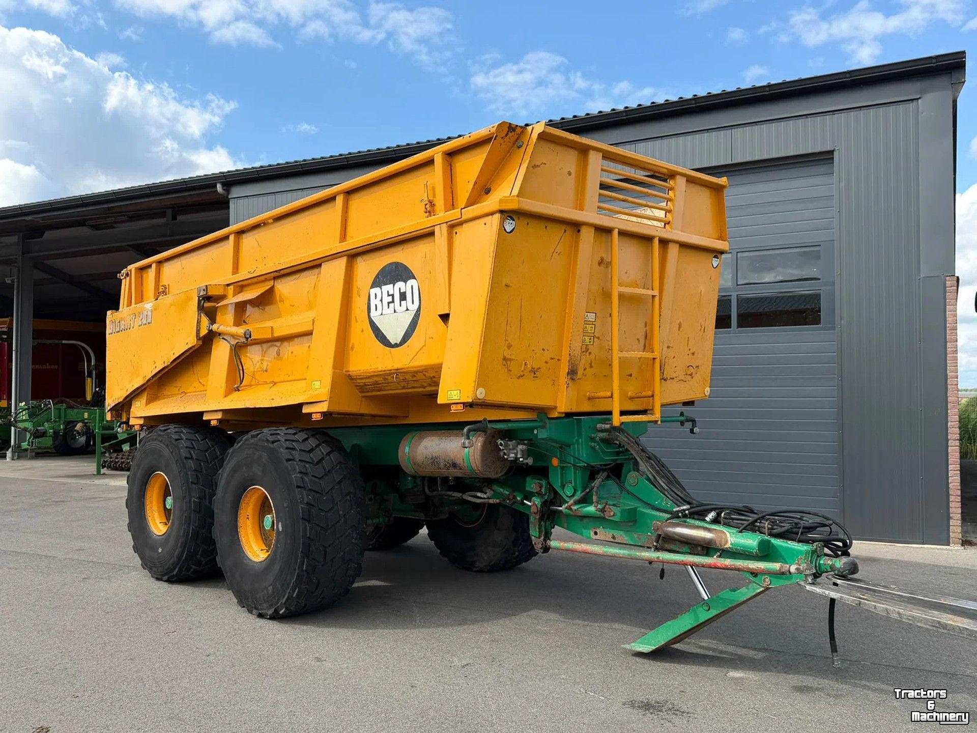 Benne agricole Beco ONBEKEND GIGANT 200
