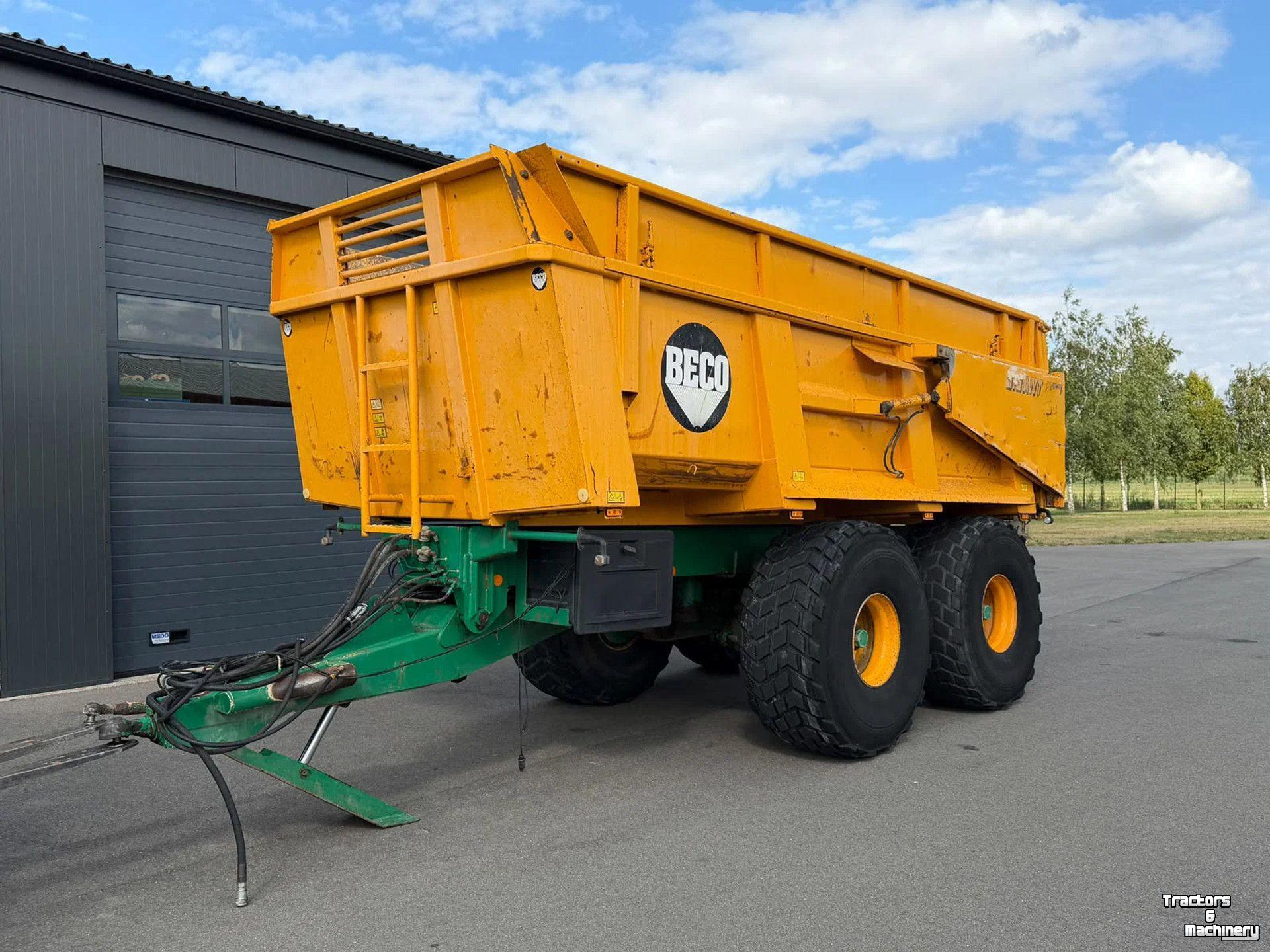 Benne agricole Beco ONBEKEND GIGANT 200