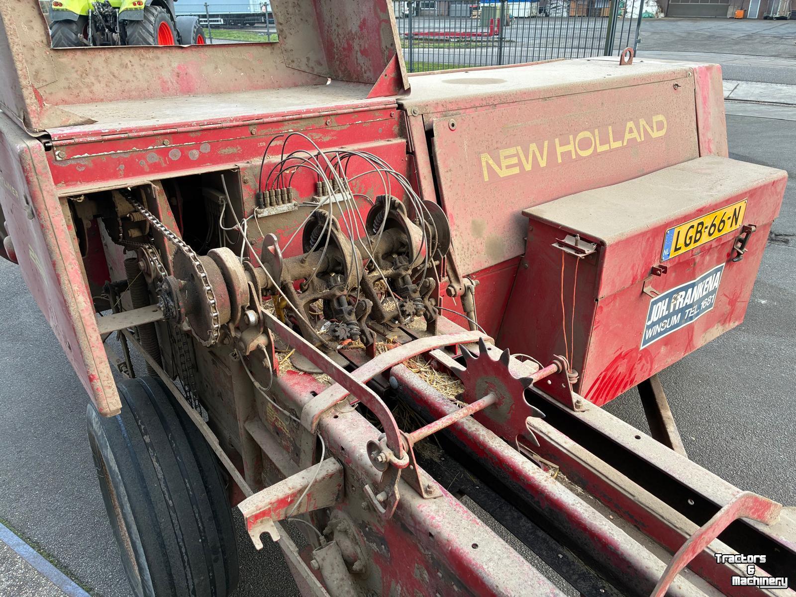 Presses New Holland Super Hayliner A286 kleine pakkenpers
