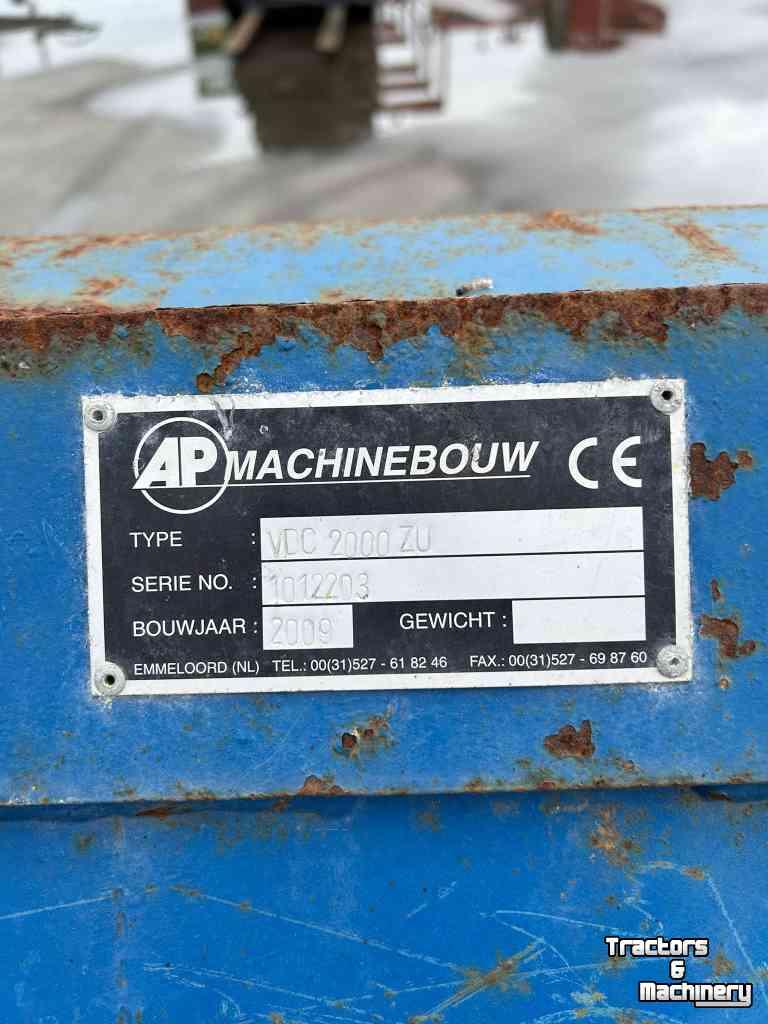 Bac distributeur AP VDC 2000 ZU voerdoseercontainer